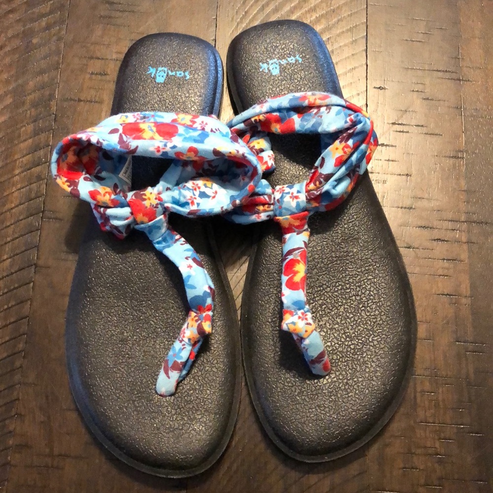 Sanuk yoga sling sandals
